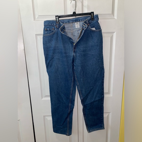 Levi’s Relaxed Fit Tapered Leg Size 16 - Picture 2 of 5